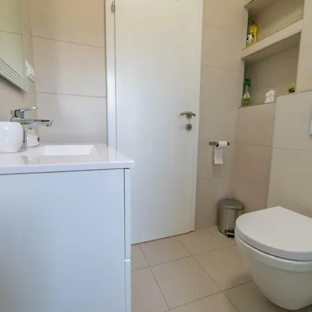 Apartament Nave
