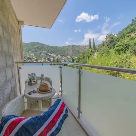 Apartman Nave *